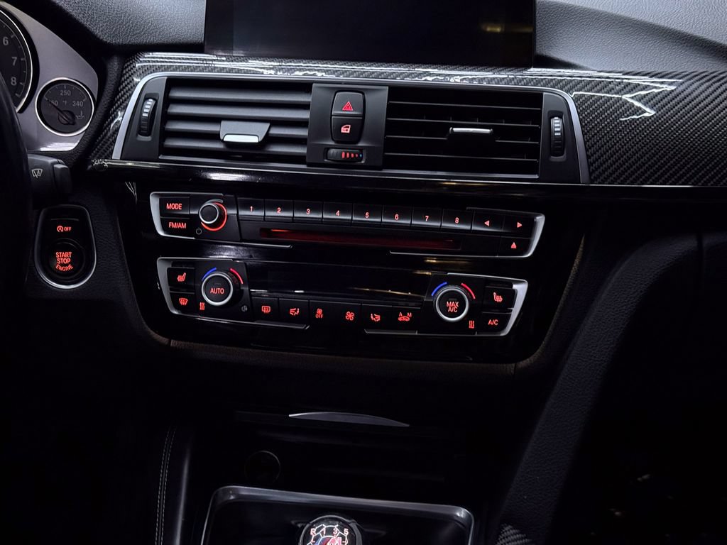 Used 2016 BMW M3 RWD image 23