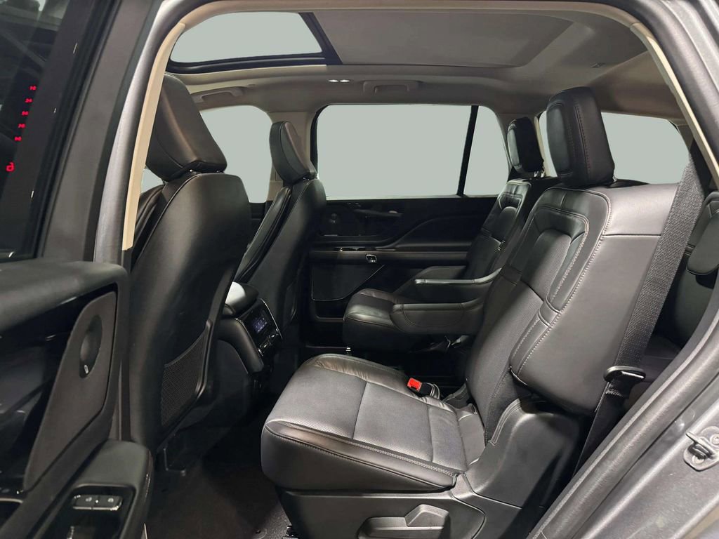 Certified 2023 Lincoln Aviator Reserve w/ Elements Package Plus image 23