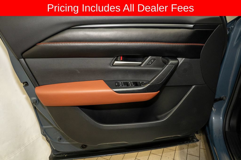 Used 2023 MAZDA CX-50 Meridian Edition w/ Cargo Package AWD/4WD image 14