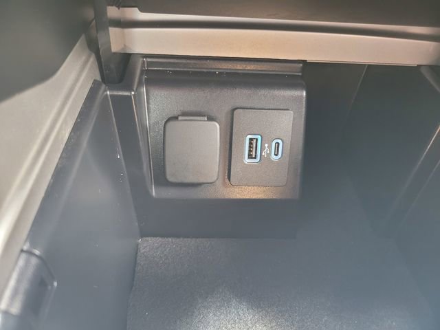 Certified 2023 Ford Explorer XLT w/ Equipment Group 202A image 24