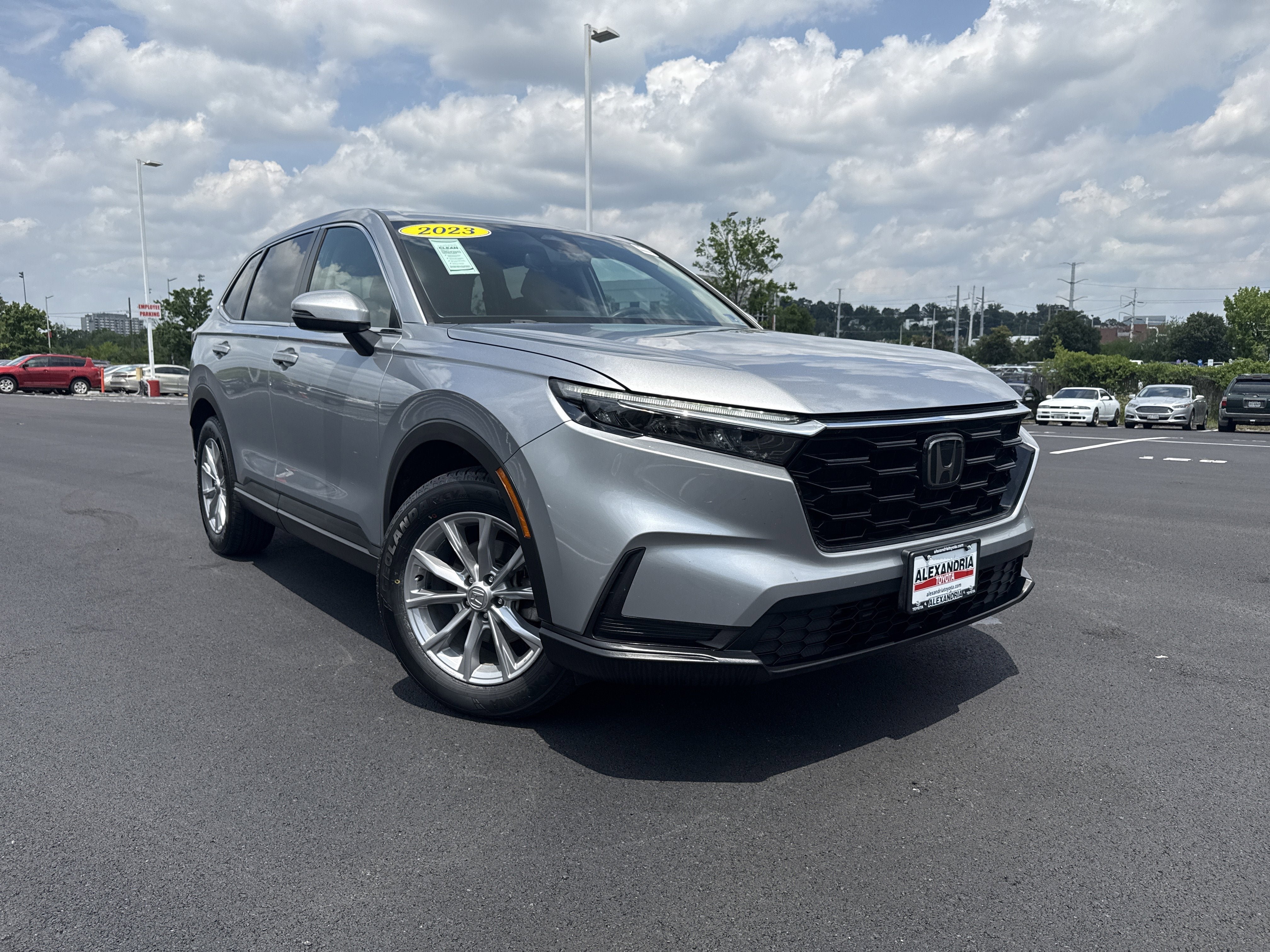 Used 2023 Honda CR-V EX image 2