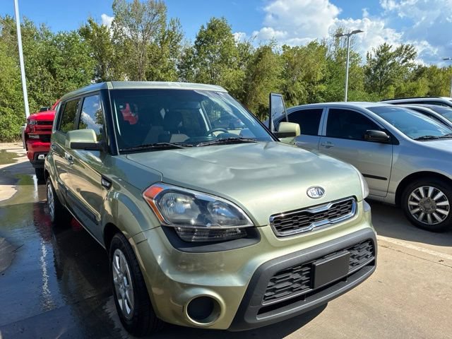 Used 2012 Kia Soul FWD image 2
