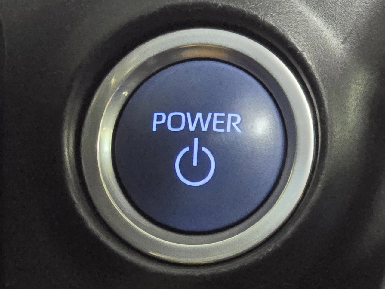 Certified 2024 Toyota Sienna XLE image 29