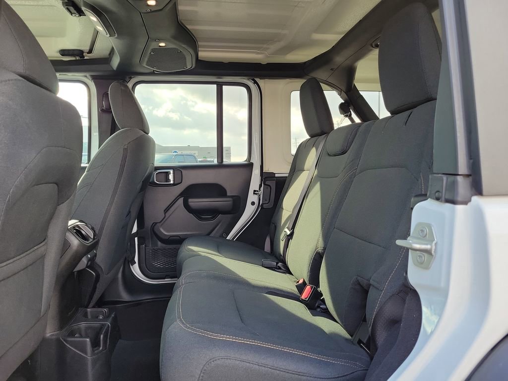 Used 2024 Jeep Wrangler Sport S image 12