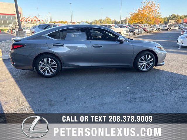 Used 2021 Lexus ES 300h w/ Accessory Package FWD image 7