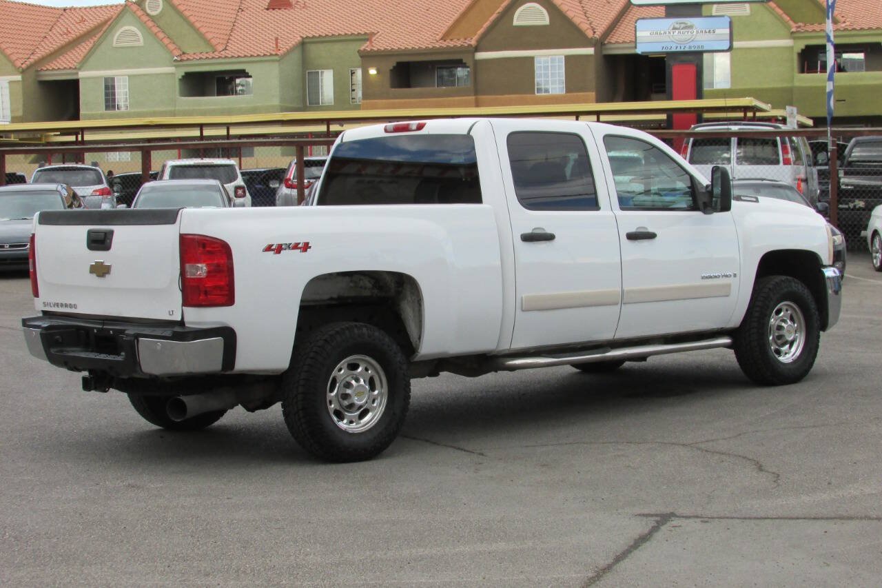 Used 2007 Chevrolet Silverado 2500 LT w/ 2LT Convenience Package AWD/4WD image 8