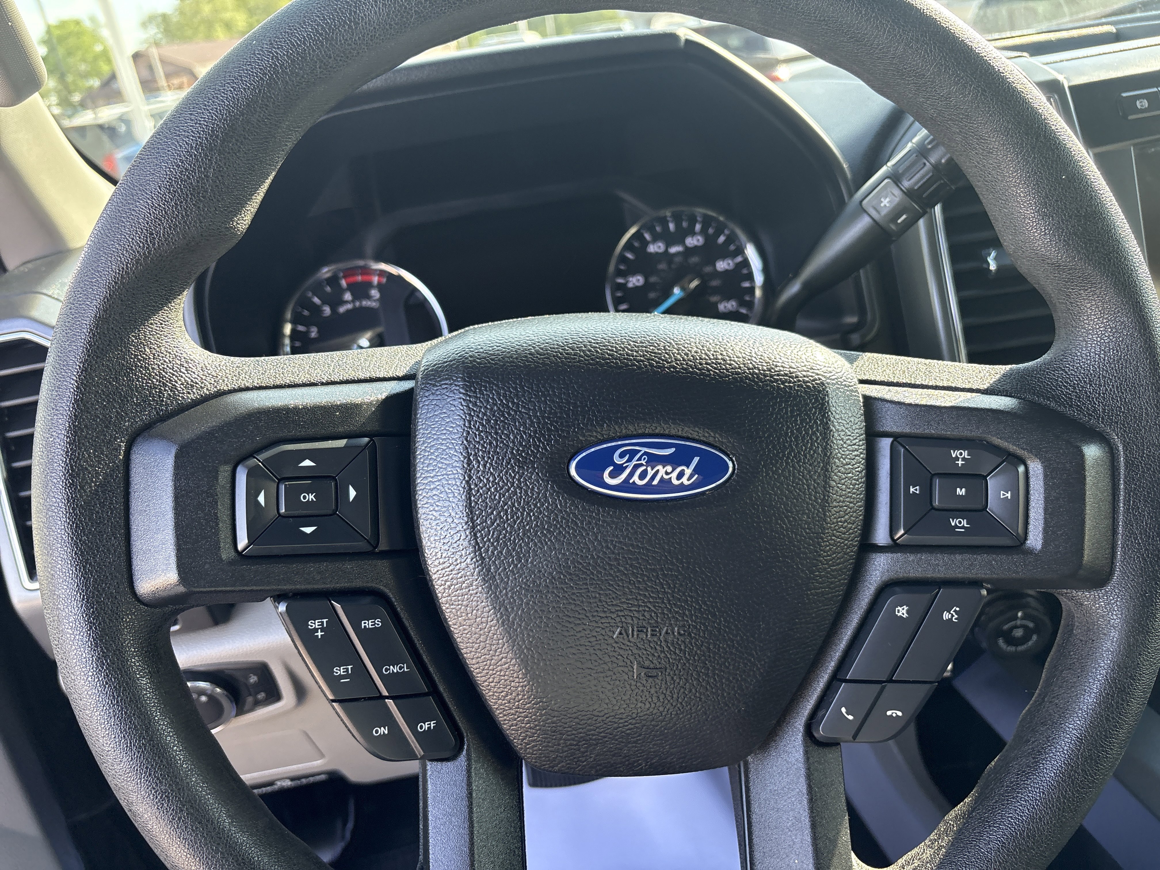 Used 2021 Ford F250 XLT w/ XLT Premium Package AWD/4WD image 15