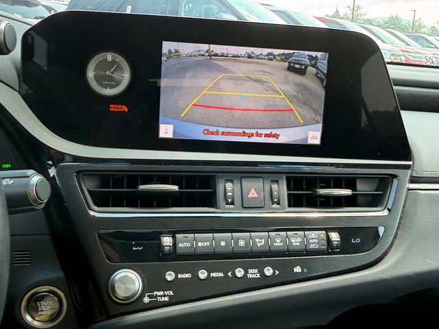 Used 2023 Lexus ES 350 w/ Premium Package FWD image 19