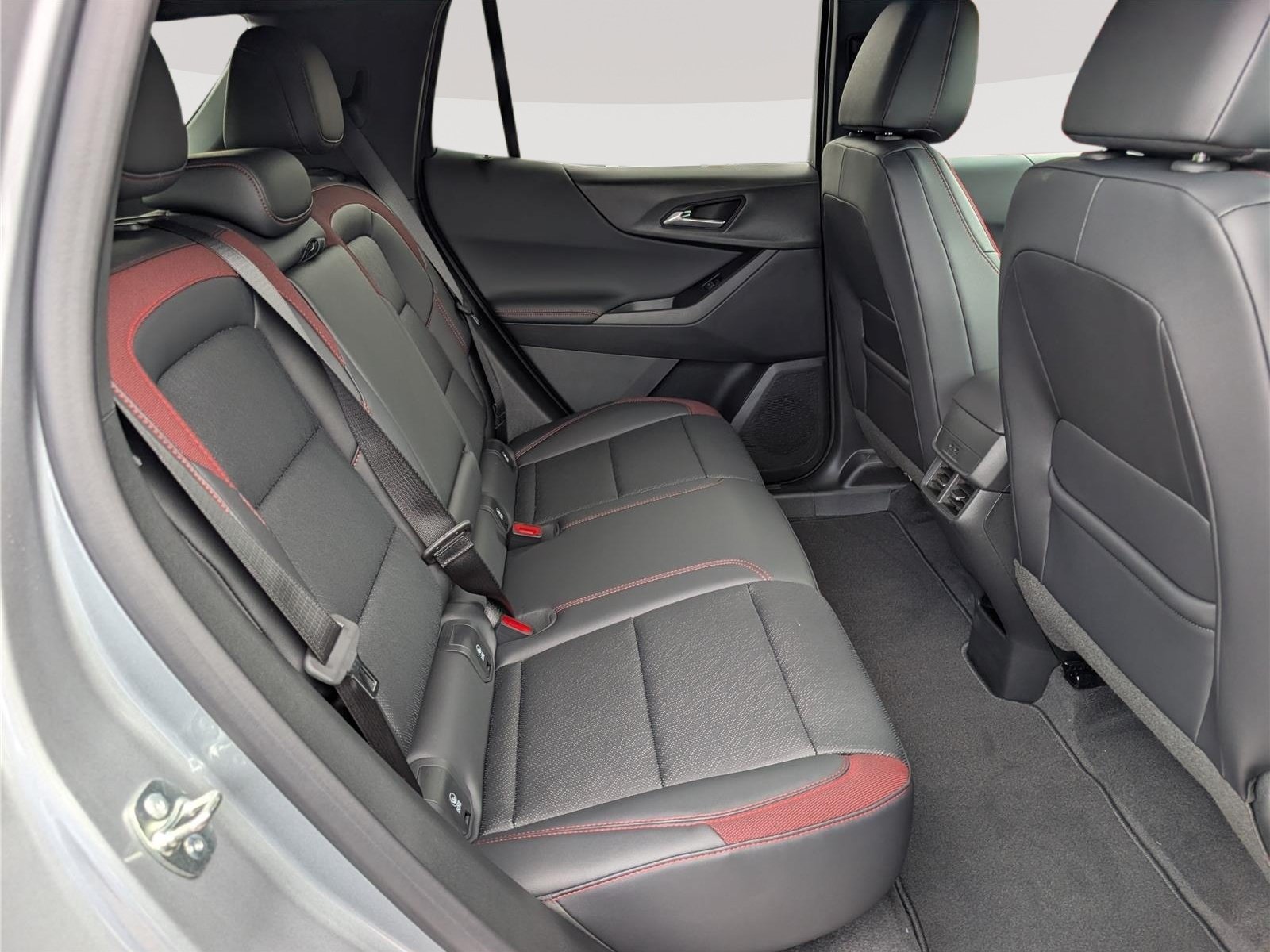 New 2027 Chevrolet Equinox RS AWD/4WD image 9