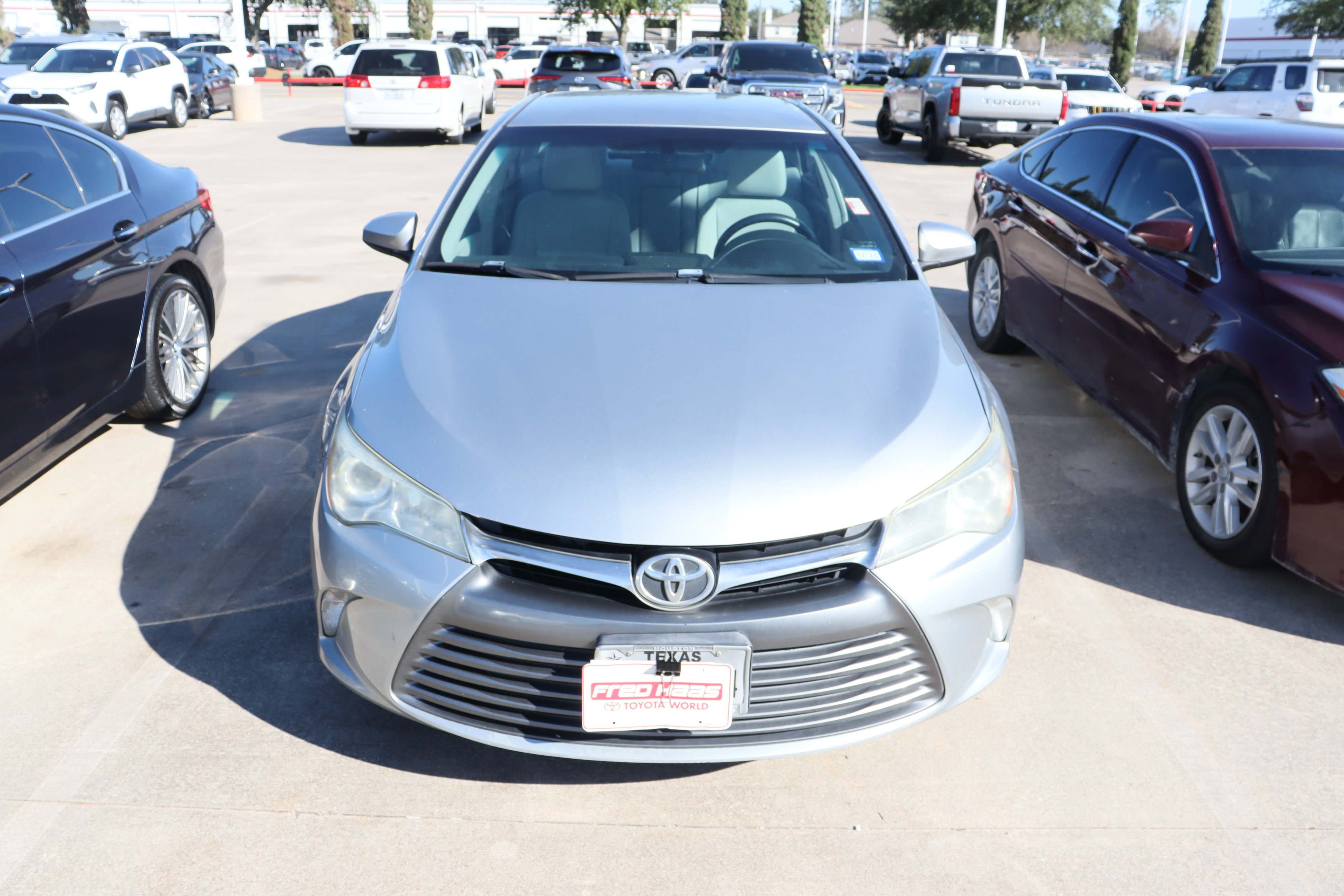 Used 2015 Toyota Camry LE image 4