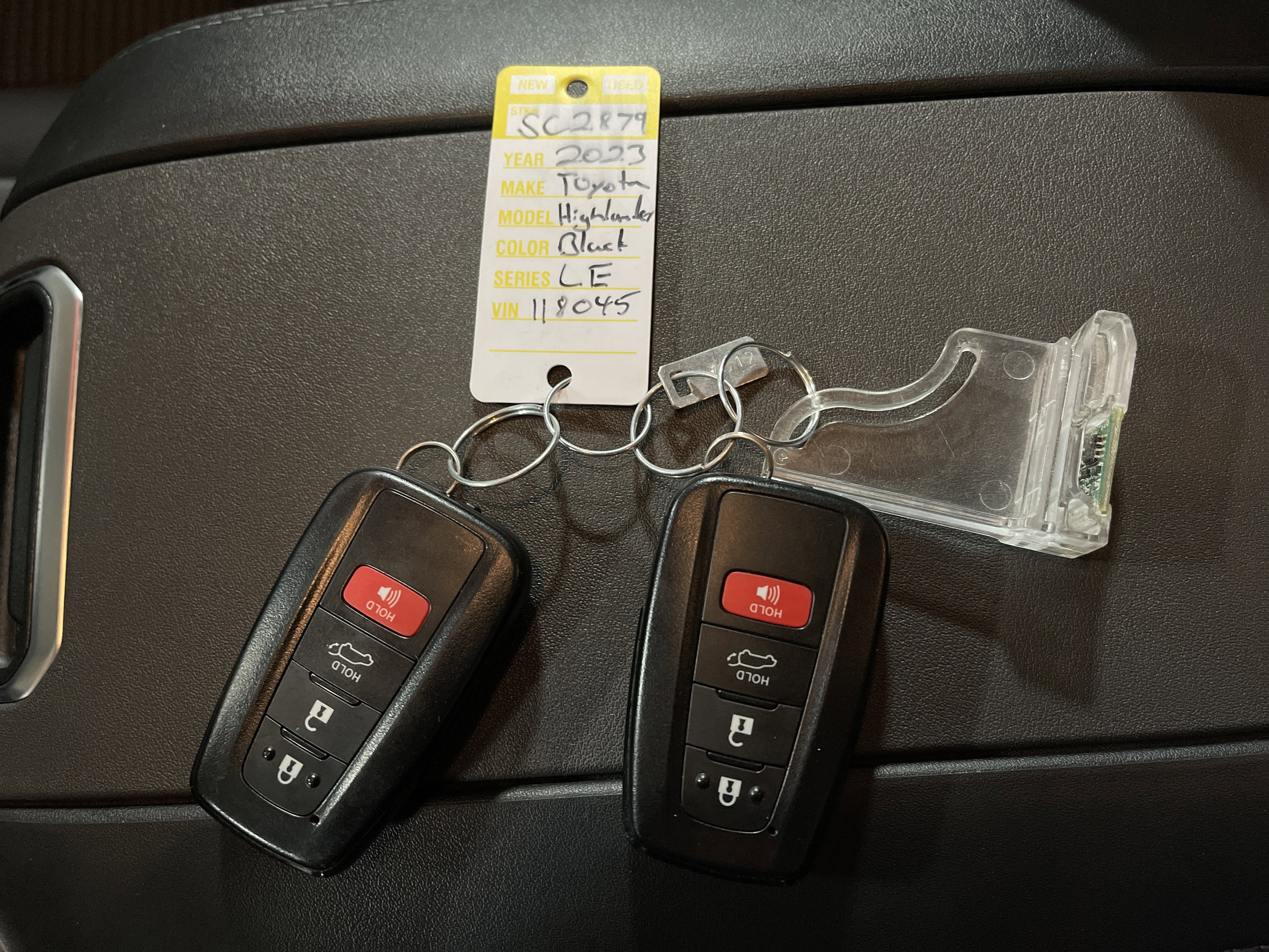 Used 2023 Toyota Highlander LE image 26