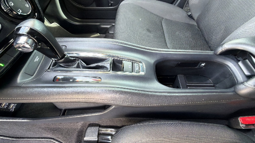 Used 2020 Honda HR-V Sport image 13