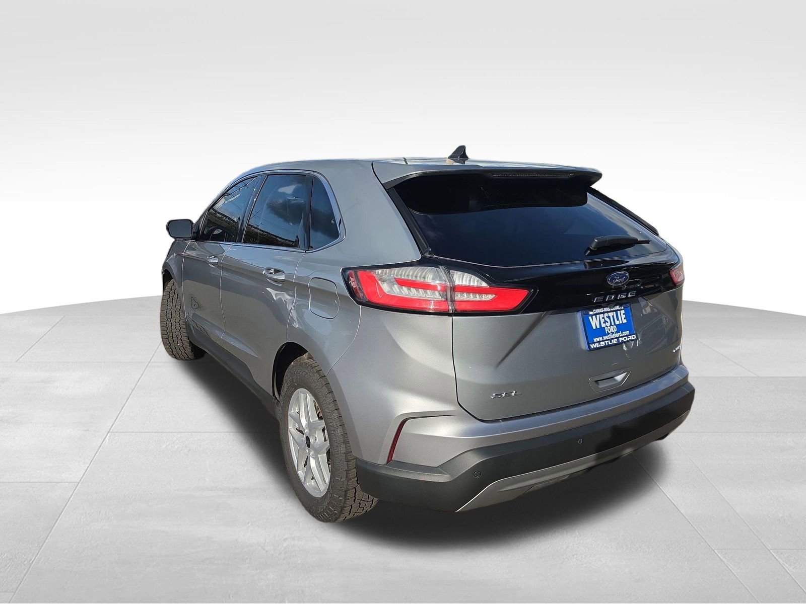 Used 2023 Ford Edge SEL AWD/4WD image 3