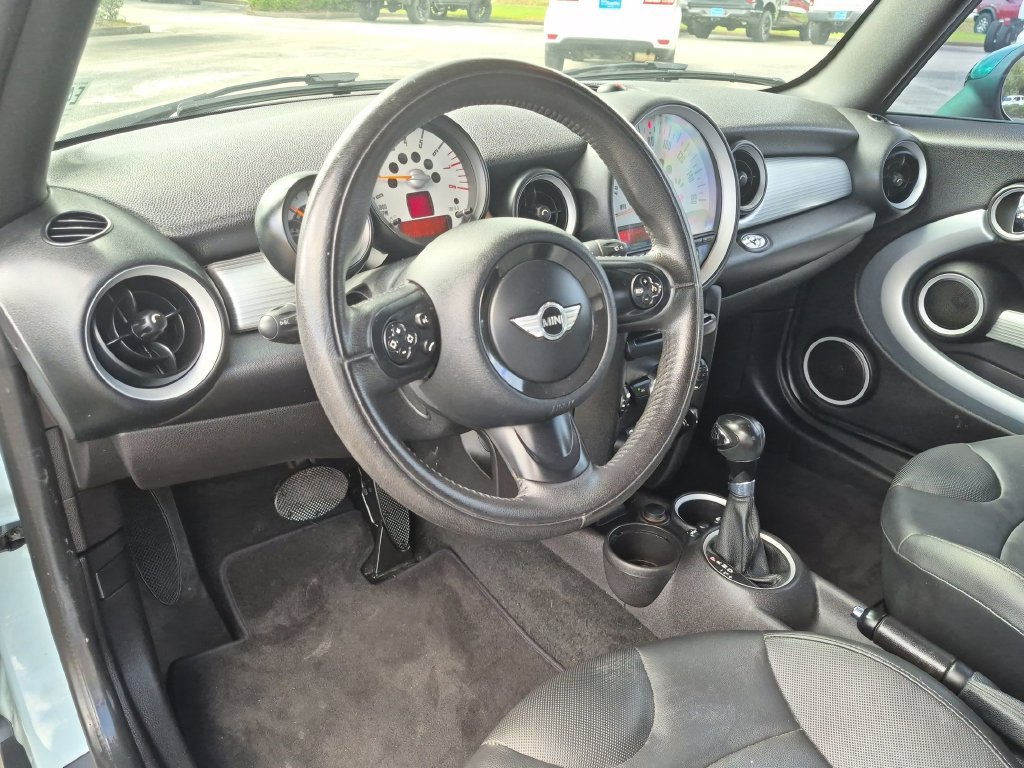 Used 2014 MINI Cooper Convertible FWD image 29
