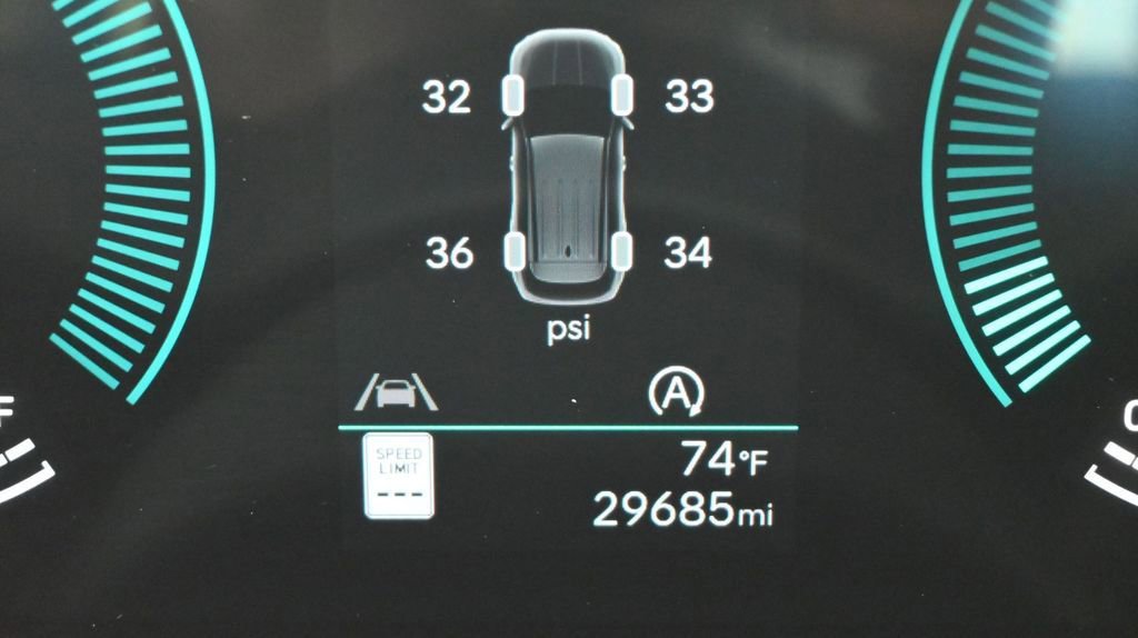 Used 2025 Hyundai Tucson SEL FWD image 39