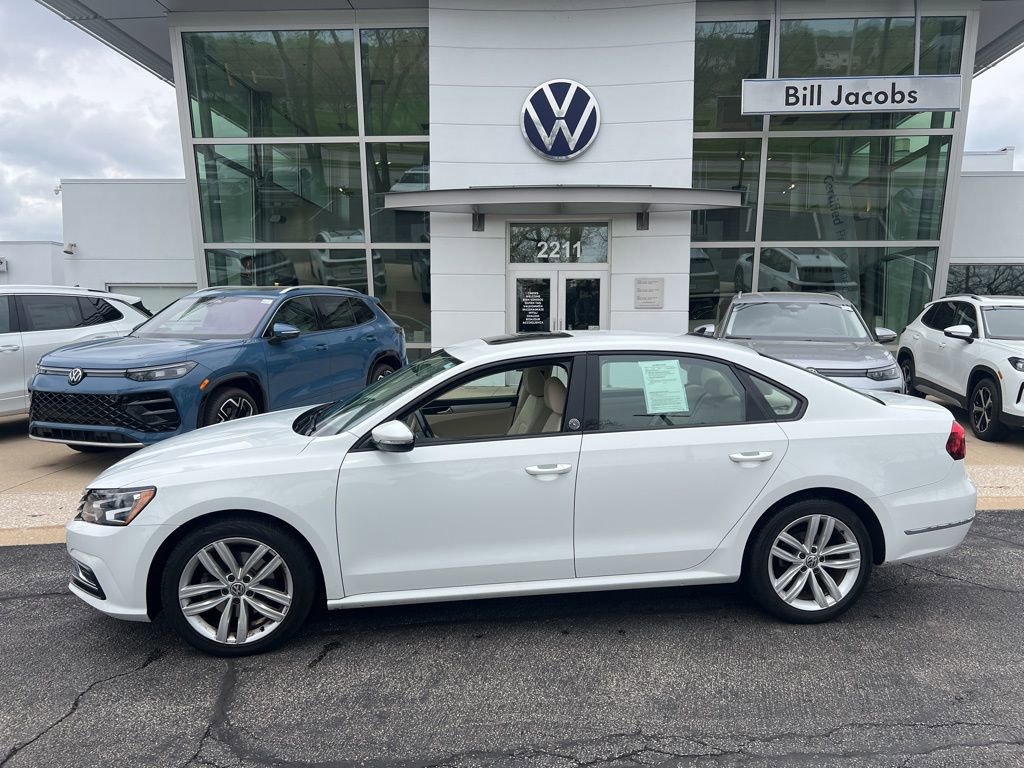 Used 2019 Volkswagen Passat 2.0T Wolfsburg w/ Wheels & Sunroof Package FWD image 3