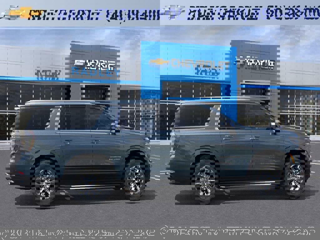 New 2025 Chevrolet Suburban Premier image 5