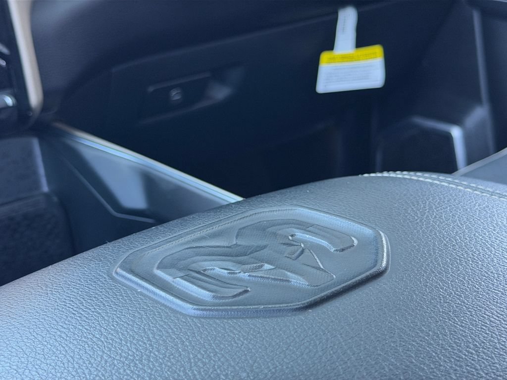 Used 2022 RAM 2500 Laramie AWD/4WD image 25