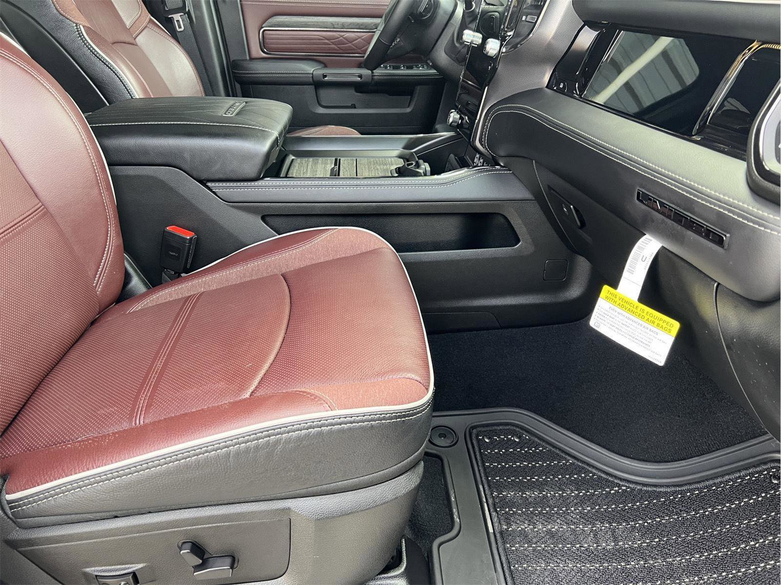 Used 2025 RAM 2500 Limited image 12