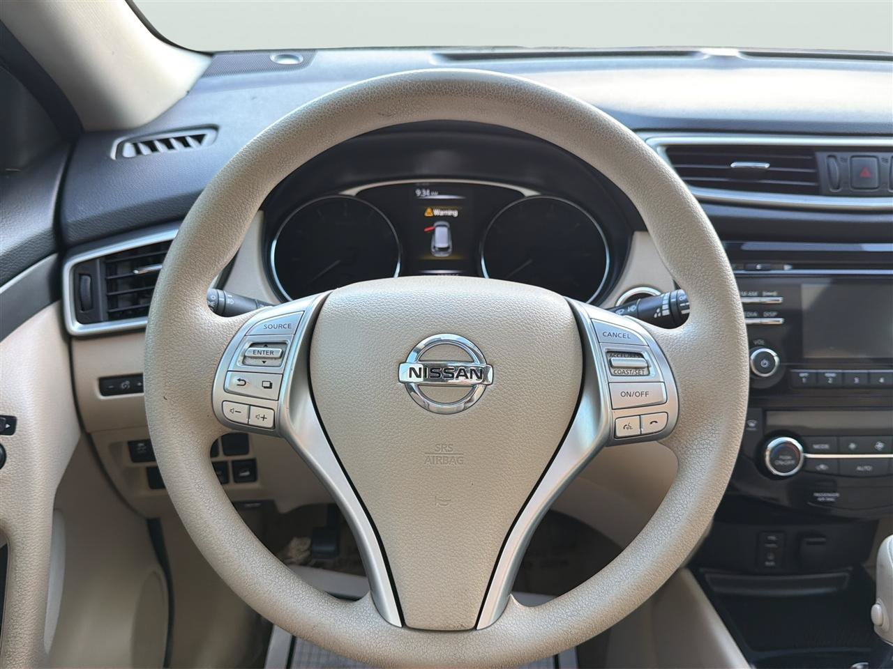 Used 2014 Nissan Rogue SV w/ SV Moonroof Package AWD/4WD image 21