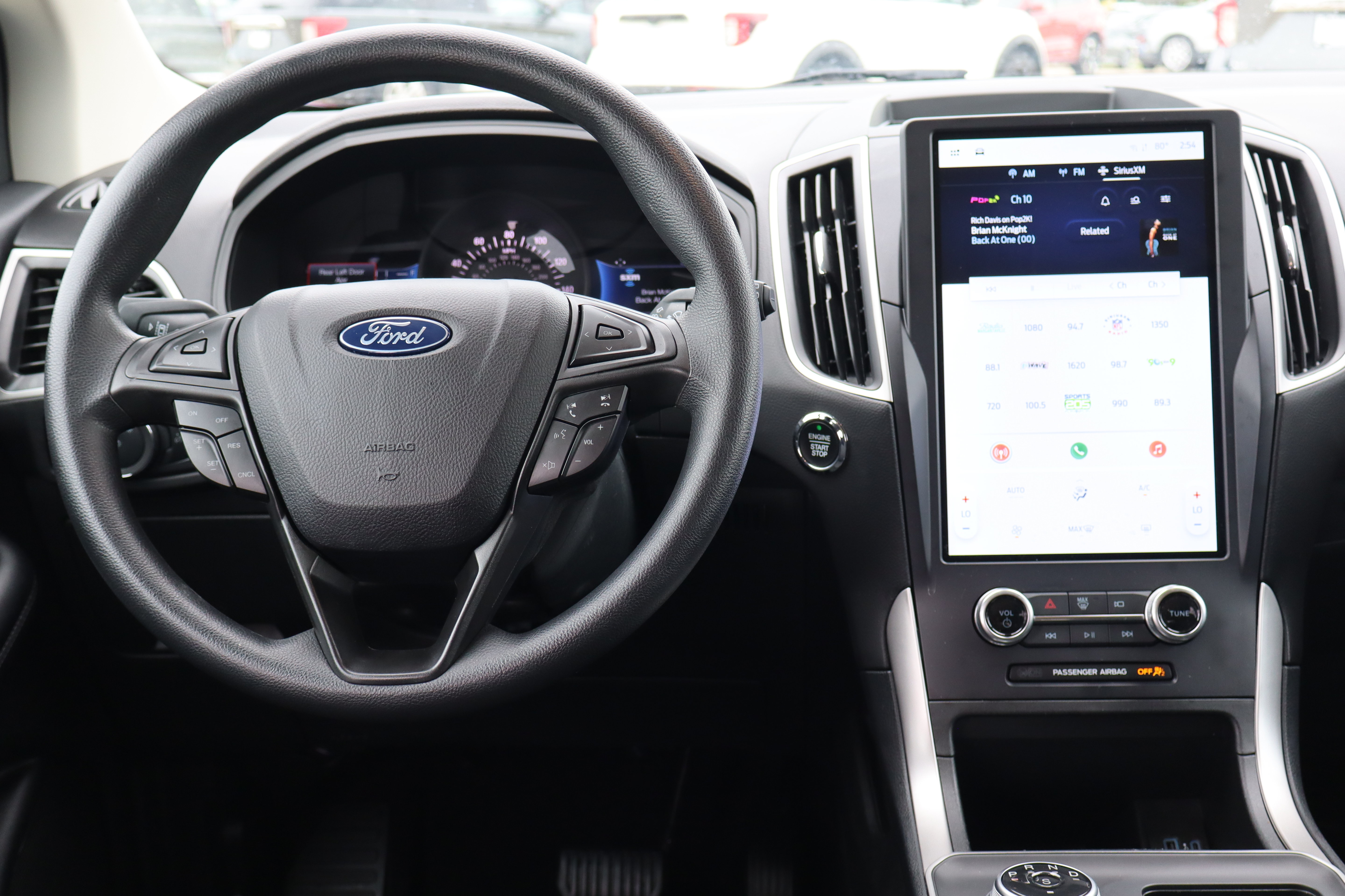 Used 2024 Ford Edge SE w/ Black Appearance Package AWD/4WD image 13
