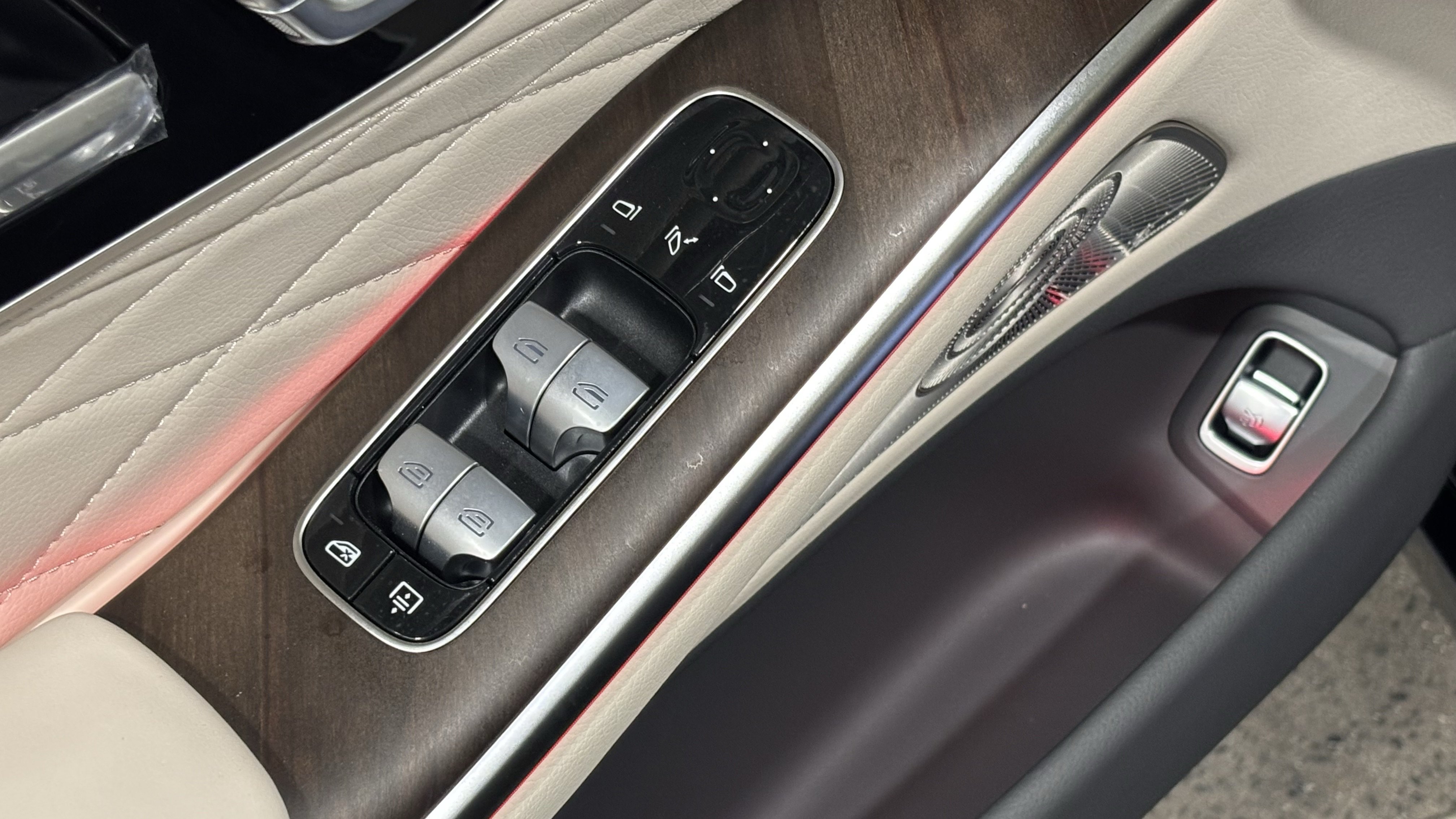 New 2027 Mercedes-Benz S 580 4MATIC Sedan image 13