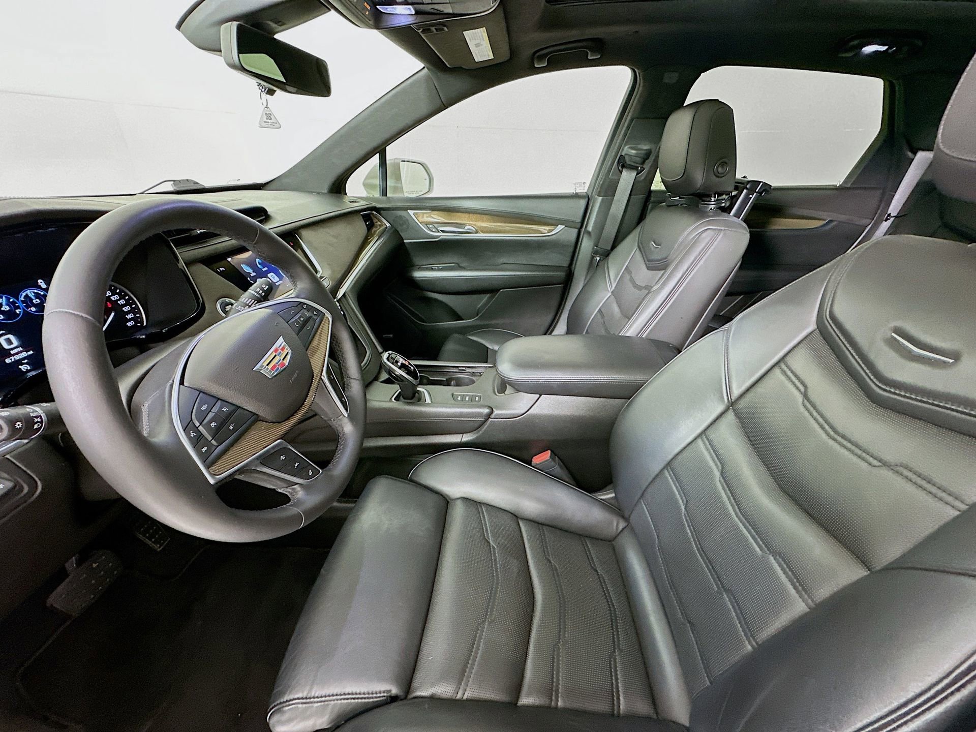 Used 2017 Cadillac XT5 Platinum image 22