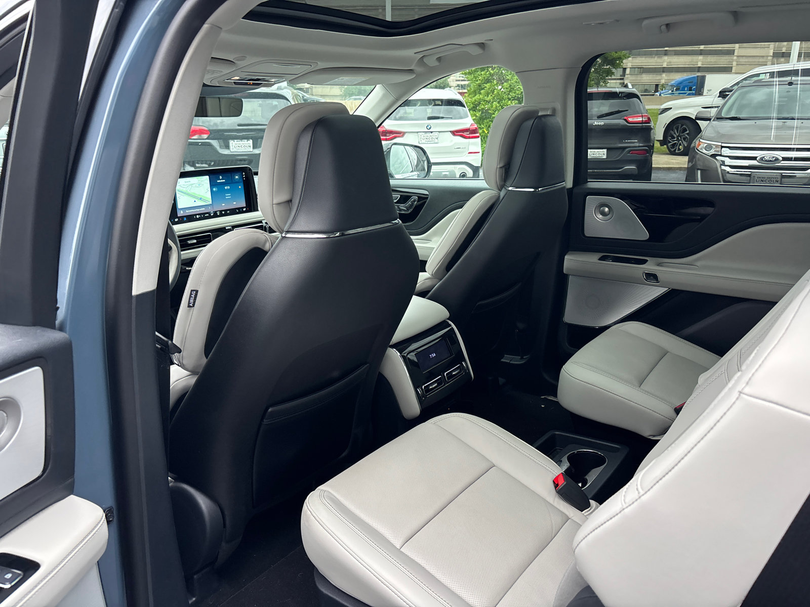 New 2026 Lincoln Aviator Reserve AWD/4WD image 27