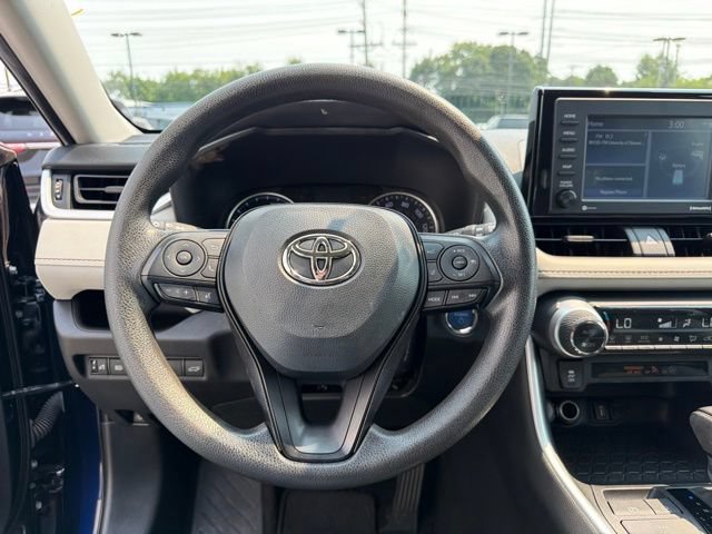 Used 2022 Toyota RAV4 XLE w/ Convenience Package AWD/4WD image 24