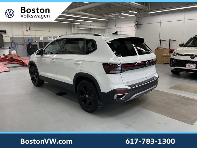 Used 2025 Volkswagen Taos SEL w/ Black Wheel Plus Package image 2