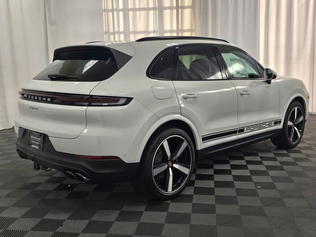 New 2026 Porsche Cayenne image 7