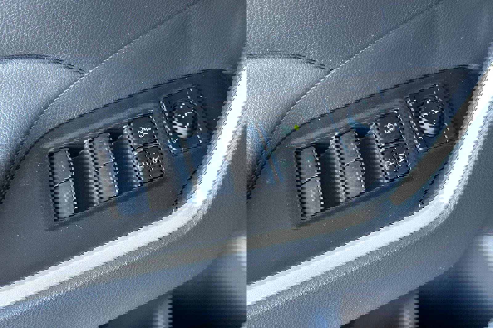 New 2025 Toyota RAV4 XLE image 13