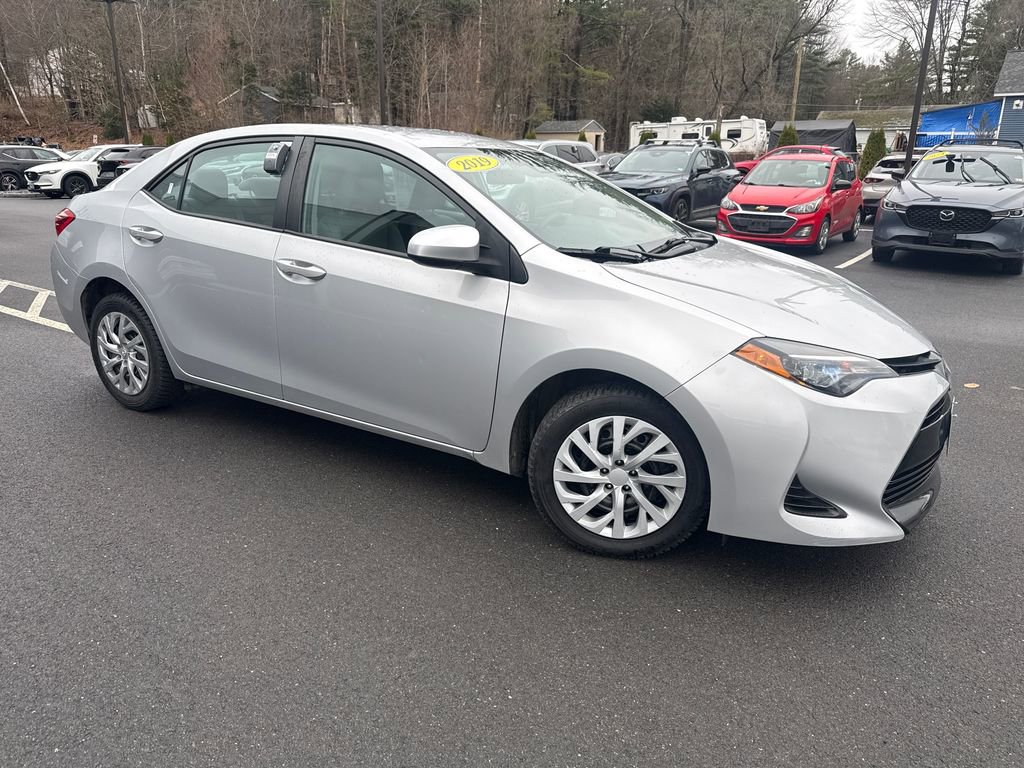 Used 2019 Toyota Corolla LE w/ Carpet Mat Package (TMS) image 7