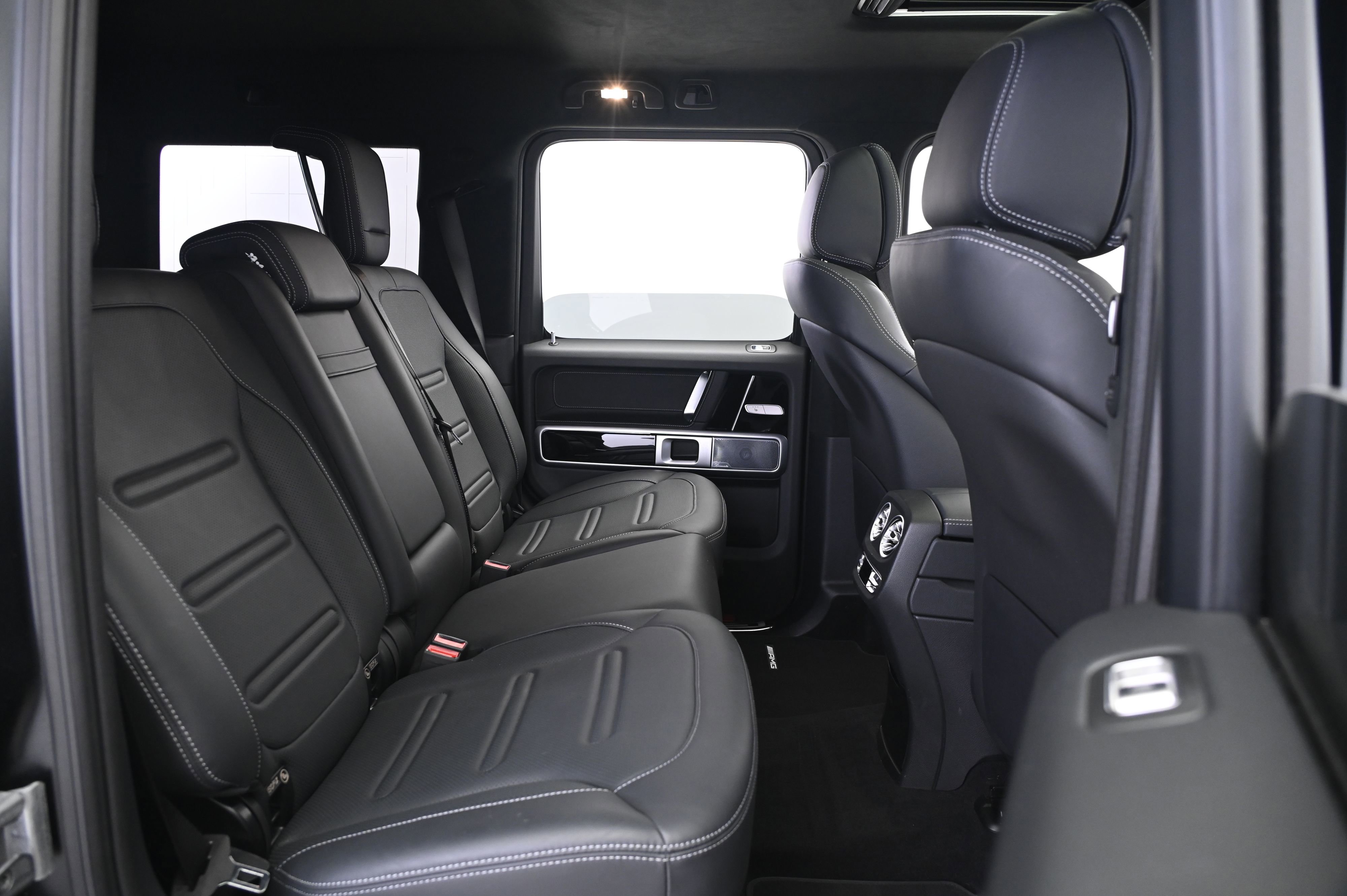 Used 2024 Mercedes-Benz G 550 image 18