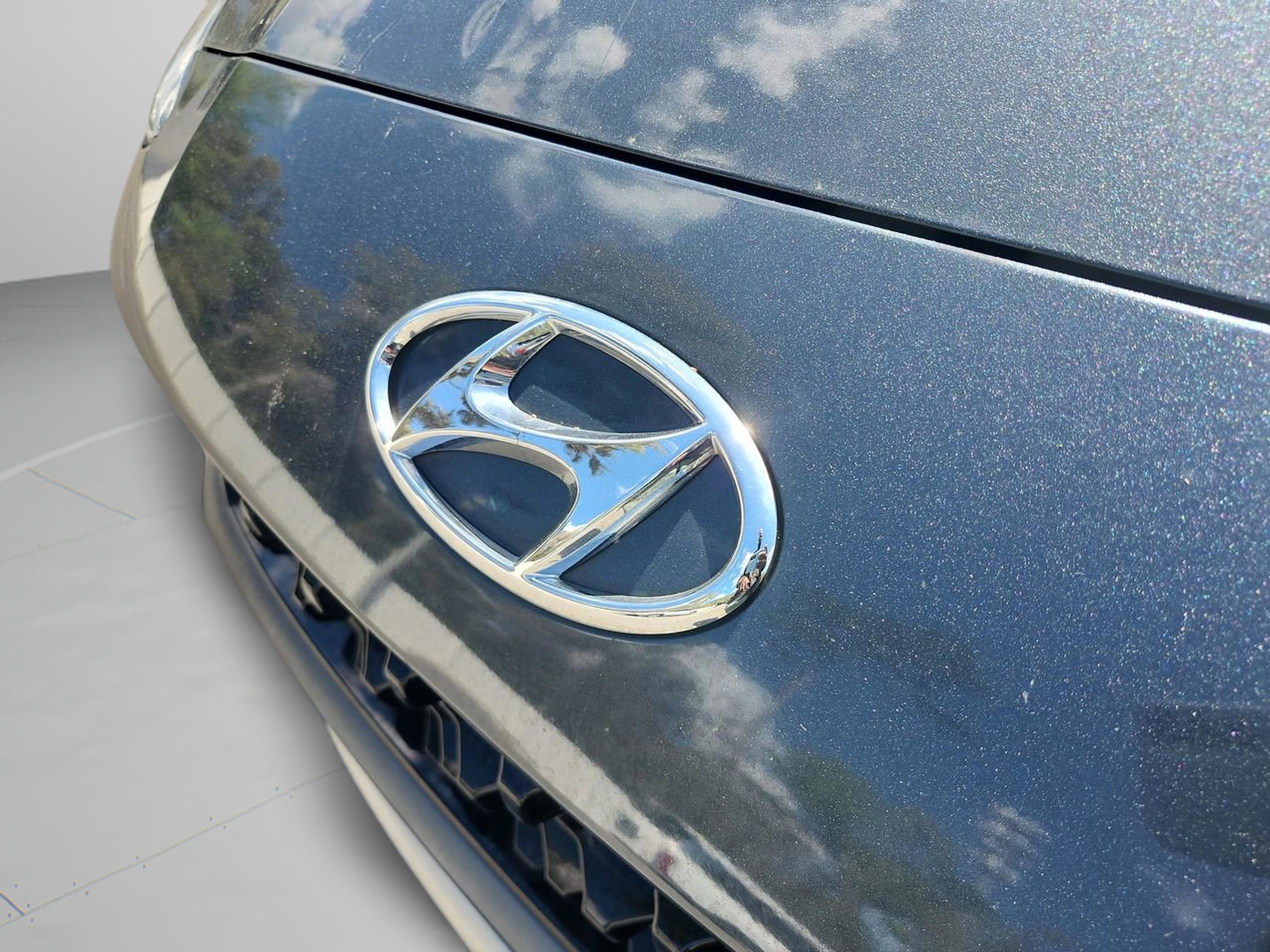 Certified 2022 Hyundai Kona Limited image 21