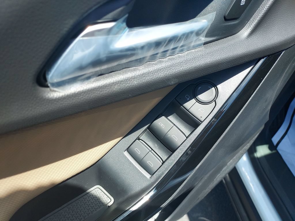 New 2027 Chevrolet Equinox ACTIV FWD image 10
