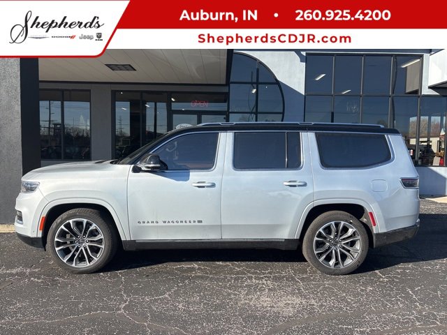 Used 2024 Jeep Grand Wagoneer Series III w/ Rear Seat Video Group 1 image 1