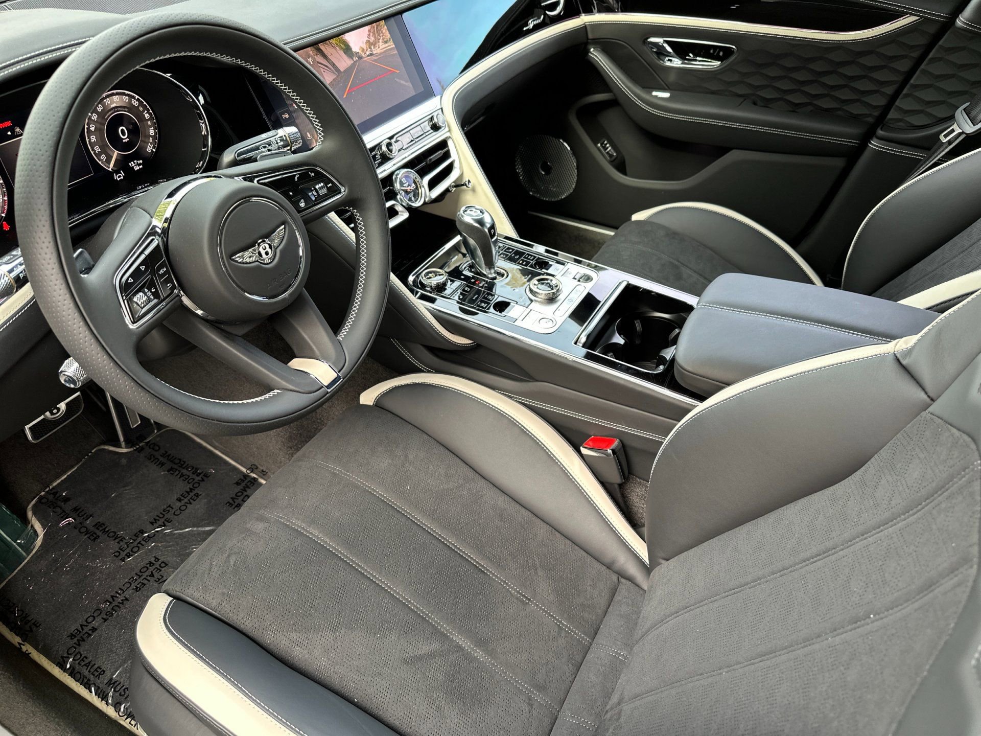 New 2025 Bentley Flying Spur Plug-In Hybrid AWD/4WD image 13