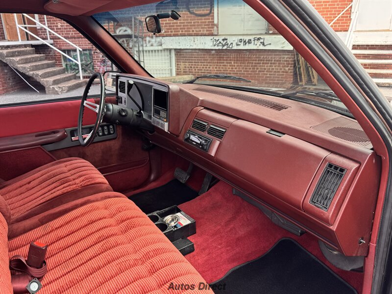 Used 1991 Chevrolet Silverado 1500 2WD Regular Cab image 26