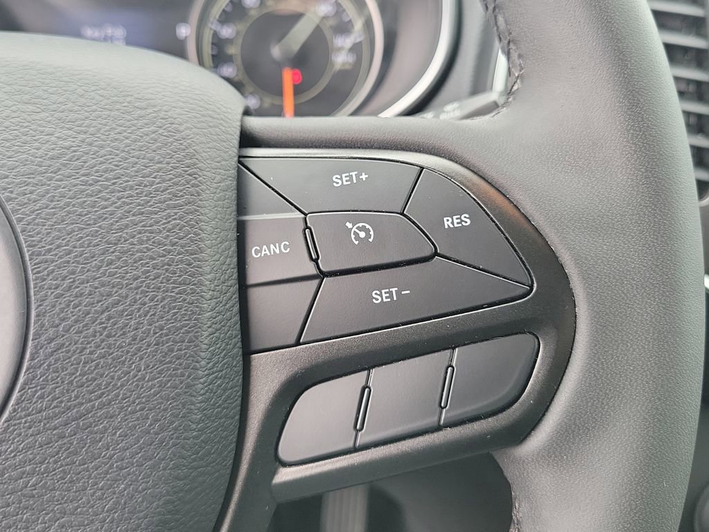 Used 2020 Jeep Cherokee Trailhawk image 23