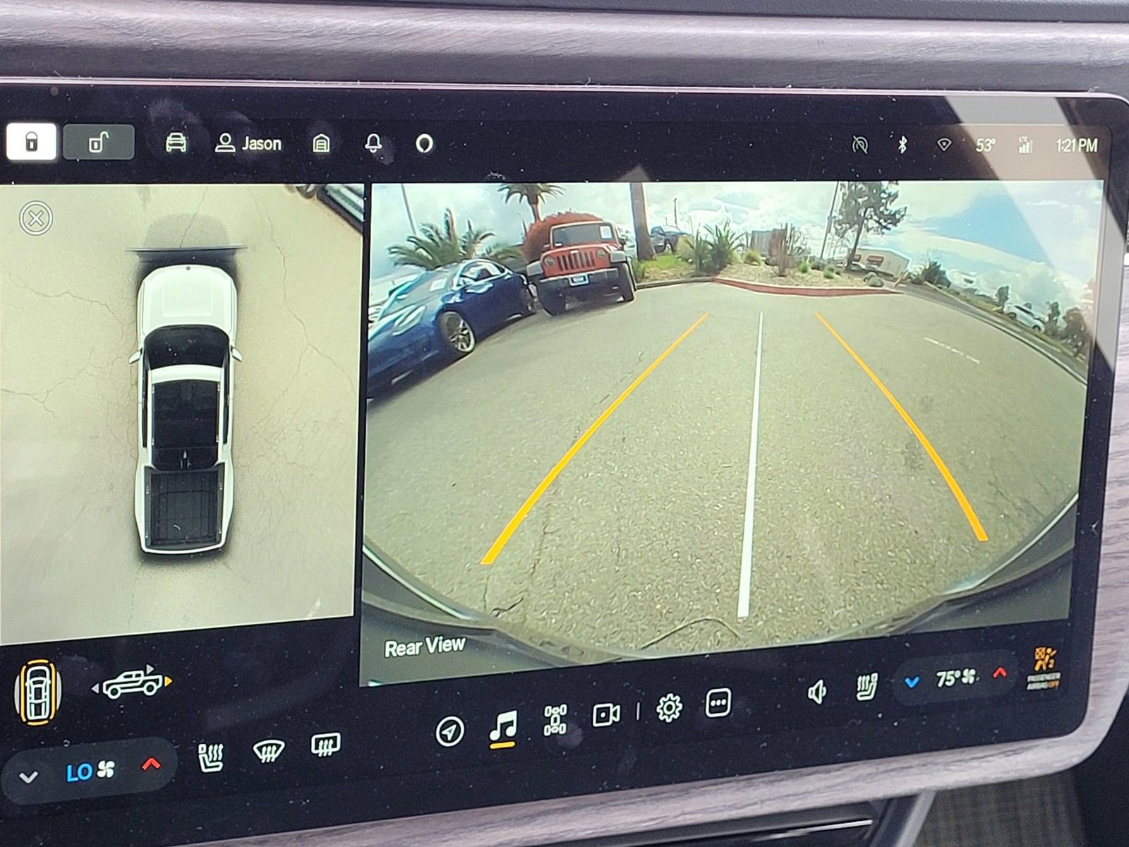 Used 2023 Rivian R1T Adventure image 27