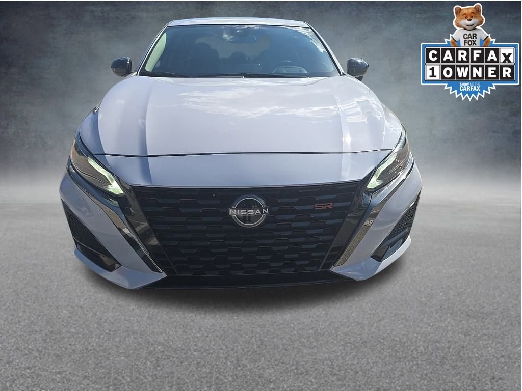 Used 2024 Nissan Altima 2.5 SR w/ SR Premium Package image 2