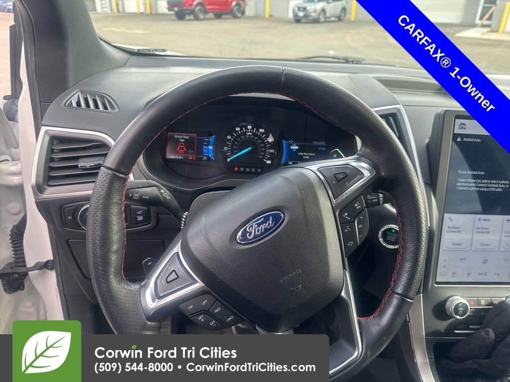 Used 2022 Ford Edge ST-Line w/ Class II Trailer Tow Package image 2