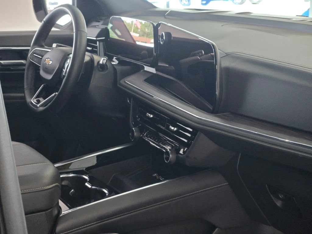 Certified 2025 Chevrolet Tahoe Premier AWD/4WD image 8