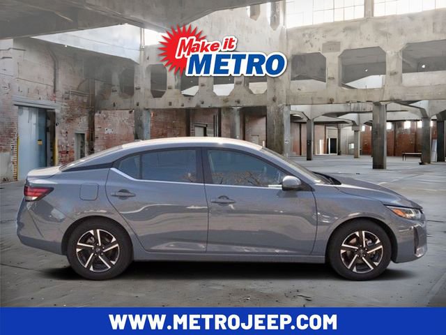 Used 2024 Nissan Sentra SV image 1