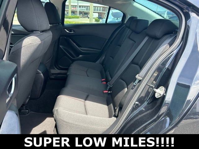 Used 2018 MAZDA MAZDA3 Sport w/ Preferred Equipment Package FWD image 15