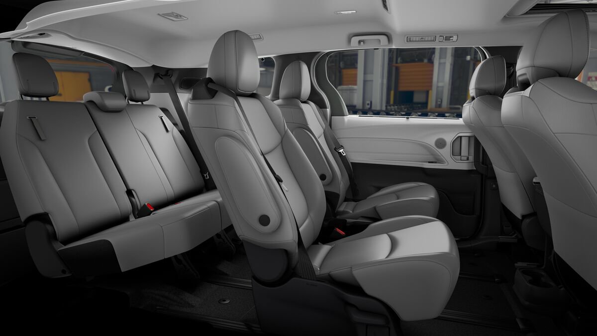New 2026 Toyota Sienna XLE AWD/4WD image 21