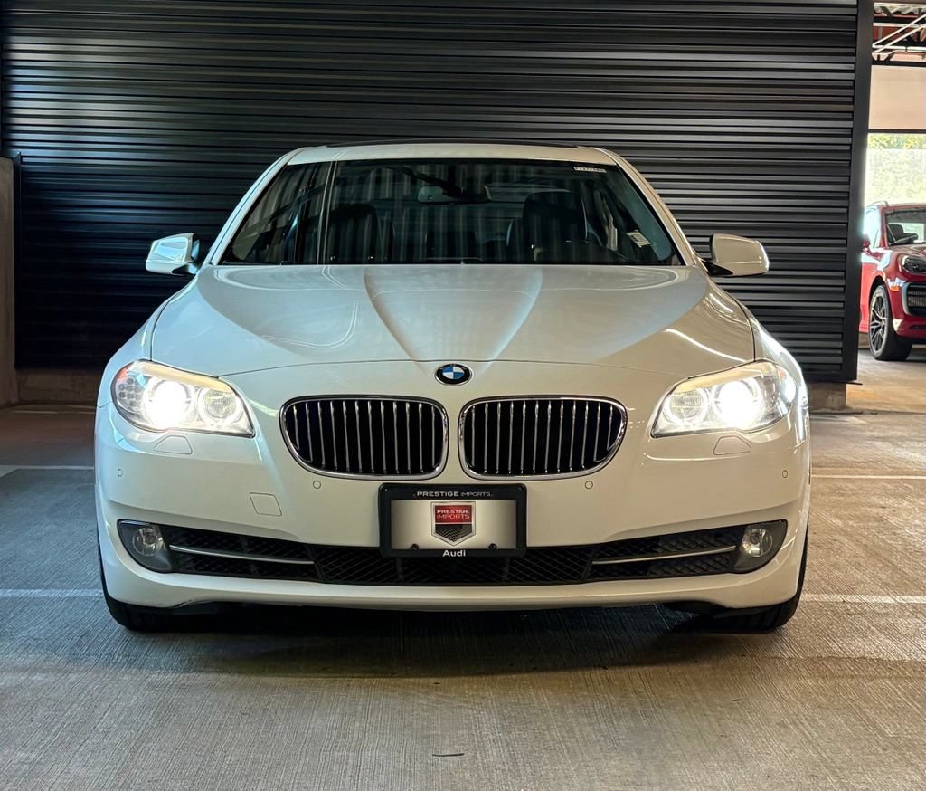 Used 2012 BMW 528i xDrive Sedan AWD/4WD image 6