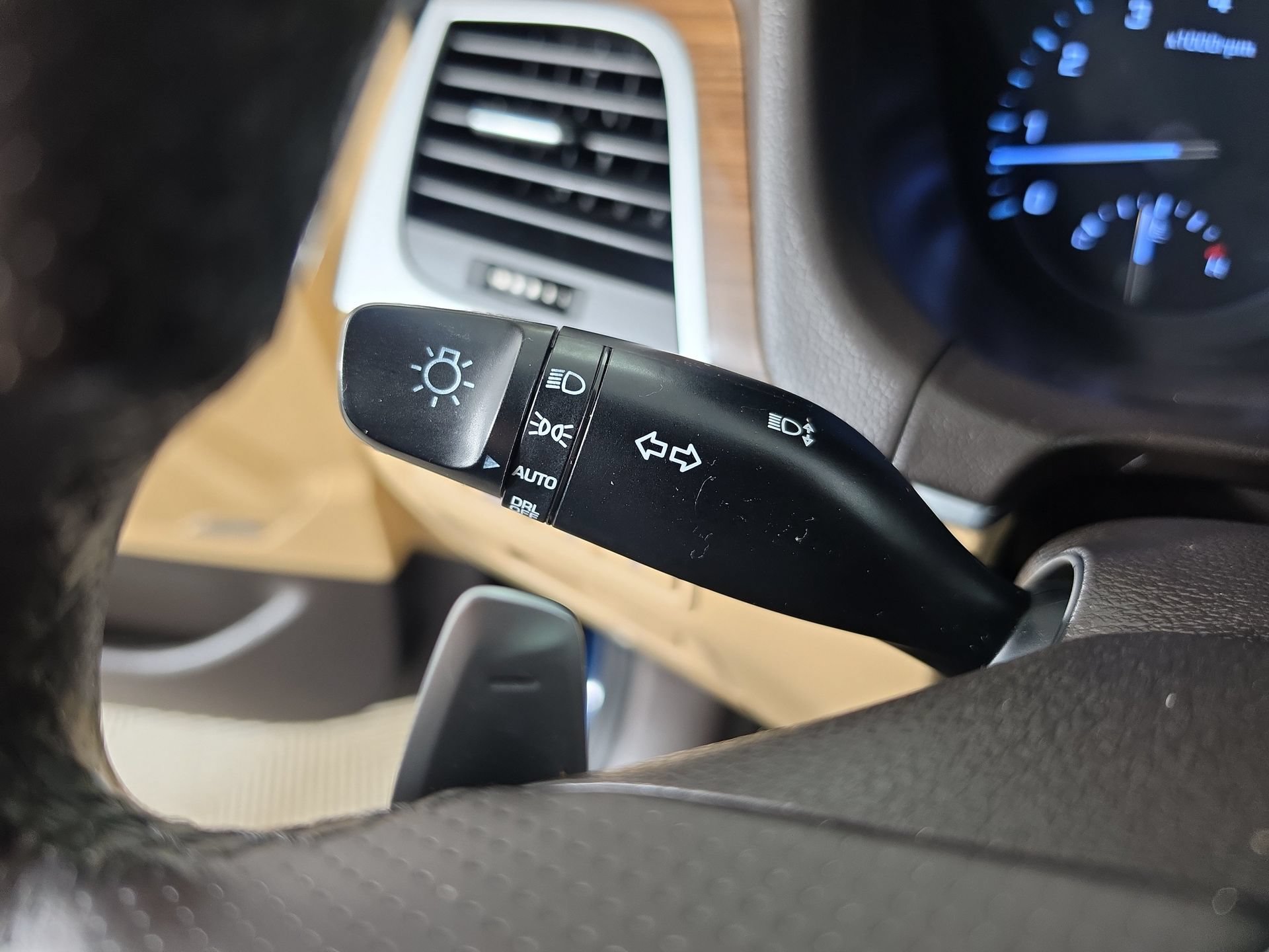 Used 2019 Genesis G80 3.8 image 23