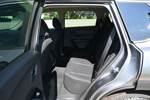 Used 2024 Nissan Rogue S AWD/4WD image 24